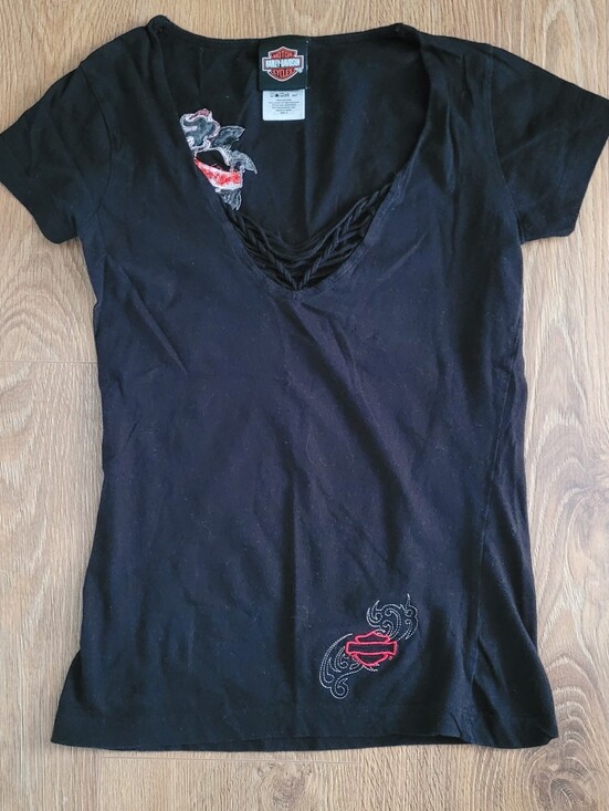 Harley-Davidson Tops - Harley-Davidson Women's Black V-Neck Tee with Braided Detail